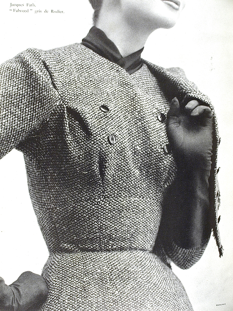 FALL 1953 JACQUES FATH Magazine: VOGUE FRANÇAISE 1953 October<br>Photo: Rawlings<br>Model: Suzy Parker